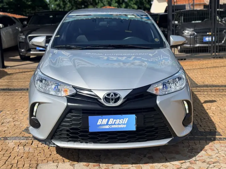 YARIS 1.5 16V XL