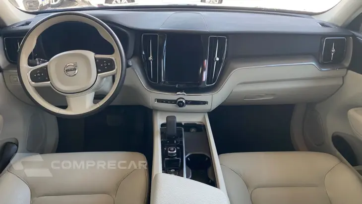 VOLVO XC60 2.0 T8 RECHARGE INSCRIPTION EXPRESSION AWD