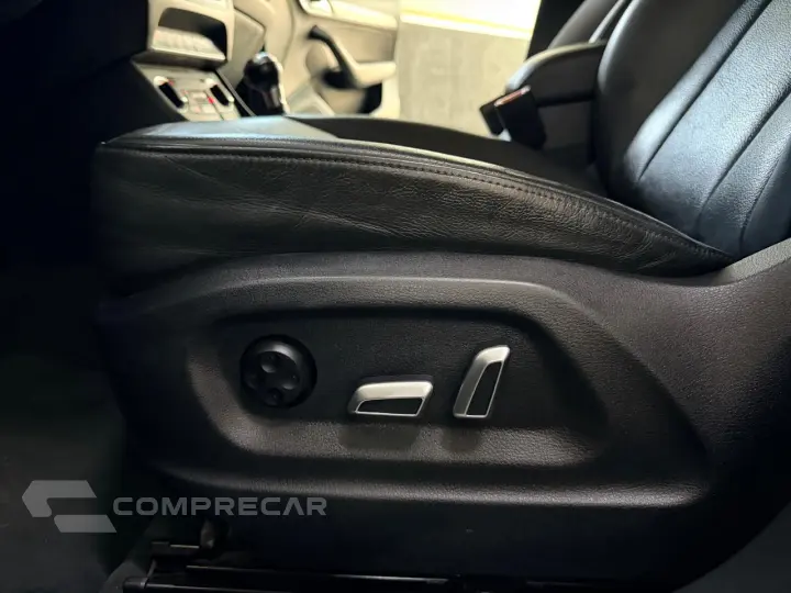 Q3 1.4 TFSI Ambiente Plus S Tronic