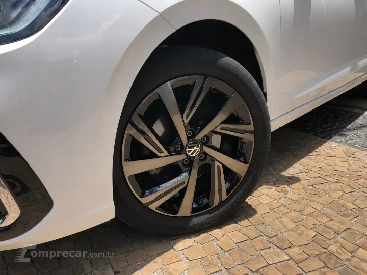 Virtus 1.0 200 Tsi Highline Automático