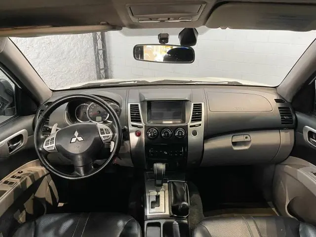 PAJERO DAKAR - 3.2 HPE 4X4 7 LUGARES 16V TURBO INTERCOOLER 4