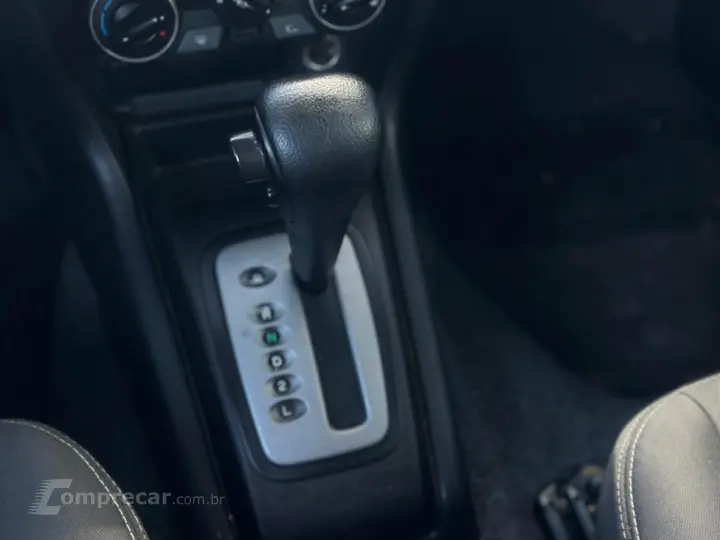 PAJERO TR4 2.0 4X2 16V 140CV FLEX 4P AUTOMÁTICO