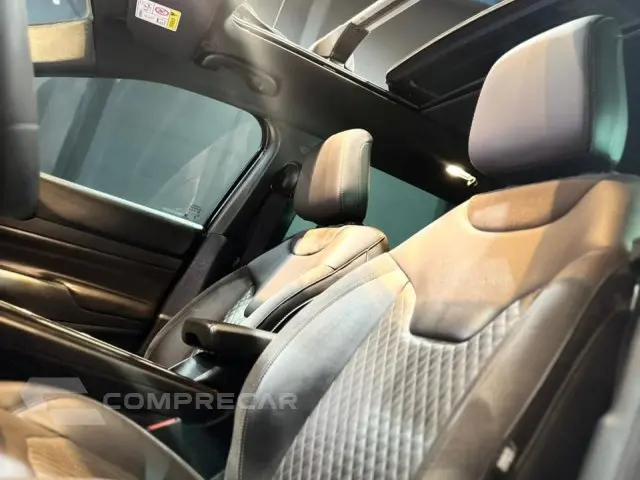 COMMANDER - 2.0 TD380 TURBO OVERLAND AT9