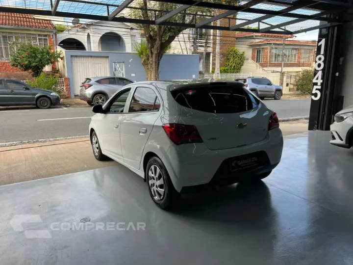 ONIX HATCH LT 1.0 8V FlexPower 5p Mec.