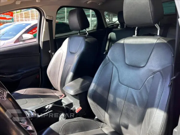 FOCUS 2.0 Titanium Fastback 16V