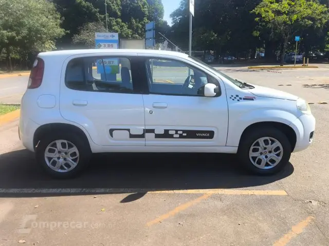 UNO - 1.0 EVO VIVACE 8V 4P MANUAL