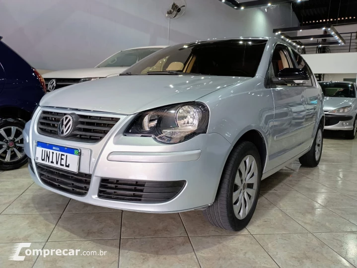 POLO SEDAN 1.6 MI 8V
