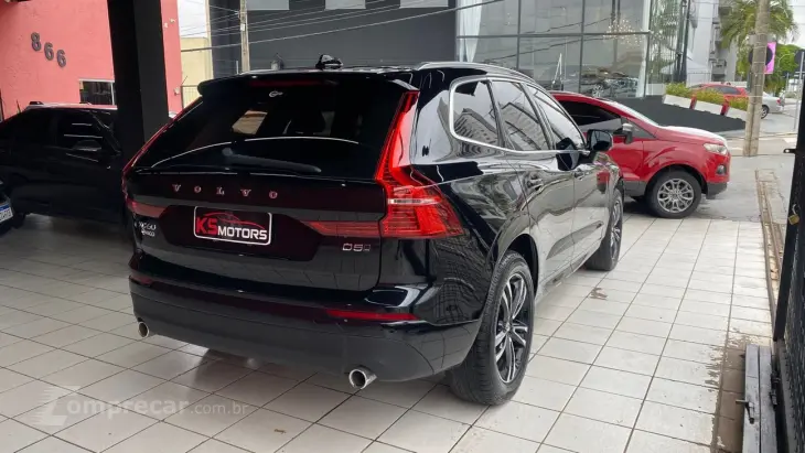 VOLVO XC60 2.0 D5 MOMENTUM AWD