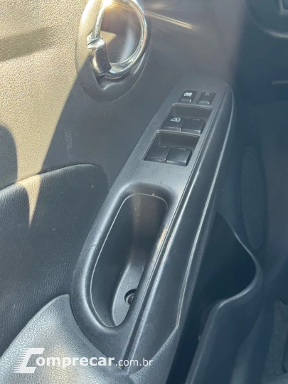 Versa SL 1.6 Flex Fuel