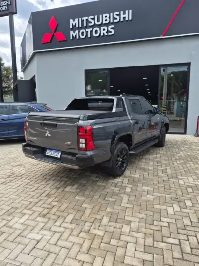 TRITON 2.4 Biturbo CD Katana Sr80 4X4