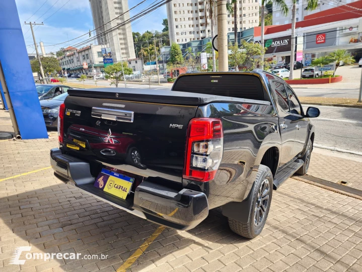 L200 TRITON 2.4 16V Turbo Sport HPE CD 4X4
