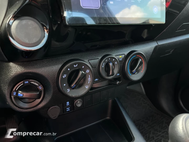 HILUX 2.8 D-4D TURBO DIESEL CS 4X4 MANUAL