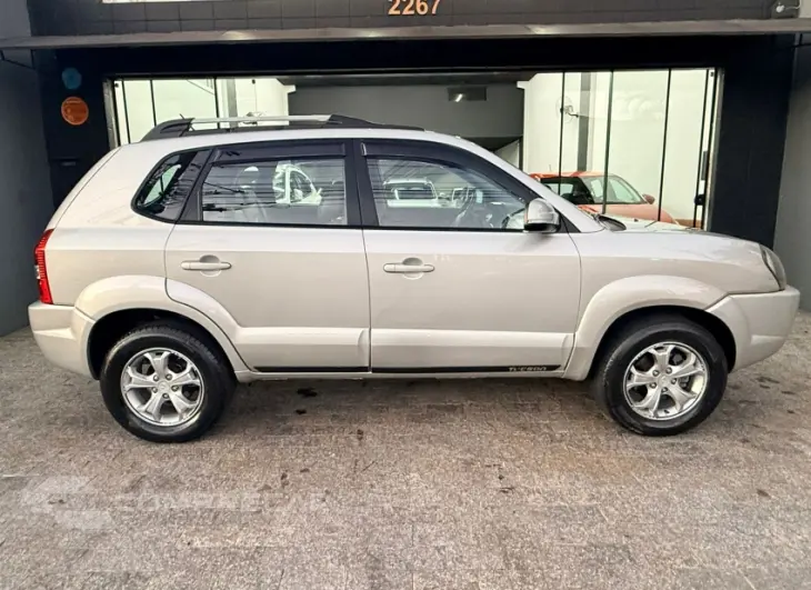 TUCSON 1.6 16V T-gdi GLS