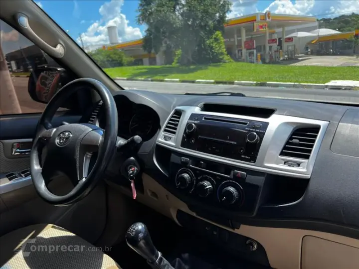 HILUX SW4 2.7 SR 4X2 16V