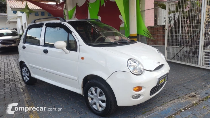 QQ 1.1 MPFI 16V