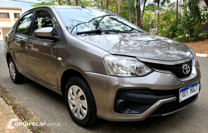 ETIOS 1.5 XS Sedan 16V