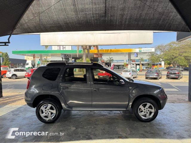 DUSTER - 2.0 DYNAMIQUE 4X2 16V 4P AUTOMÁTICO