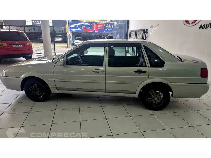 SANTANA 1.8 MI 8V GASOLINA 4P MANUAL