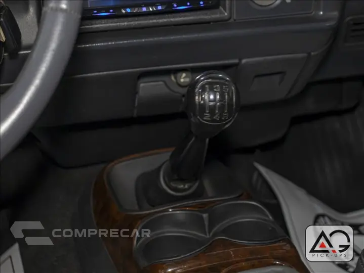 BLAZER 4.3 SFI DLX Executive 4X4 V6 12V