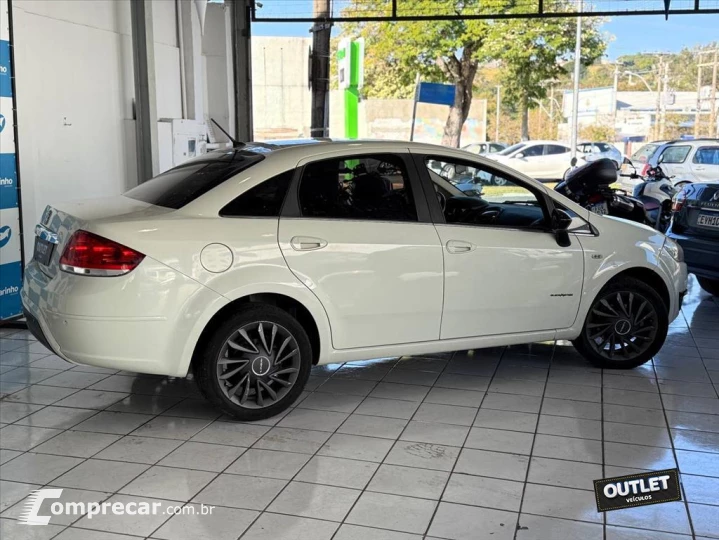 LINEA 1.8 ESSENCE 16V FLEX 4P AUTOMATIZADO
