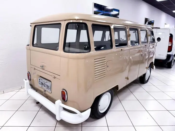 KOMBI