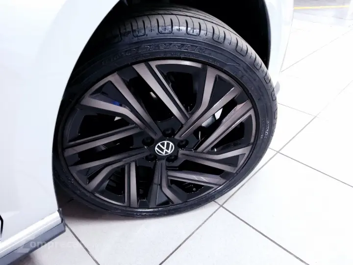 VIRTUS 1.4 250 TSI EXCLUSIVE AUTOMÁTICO