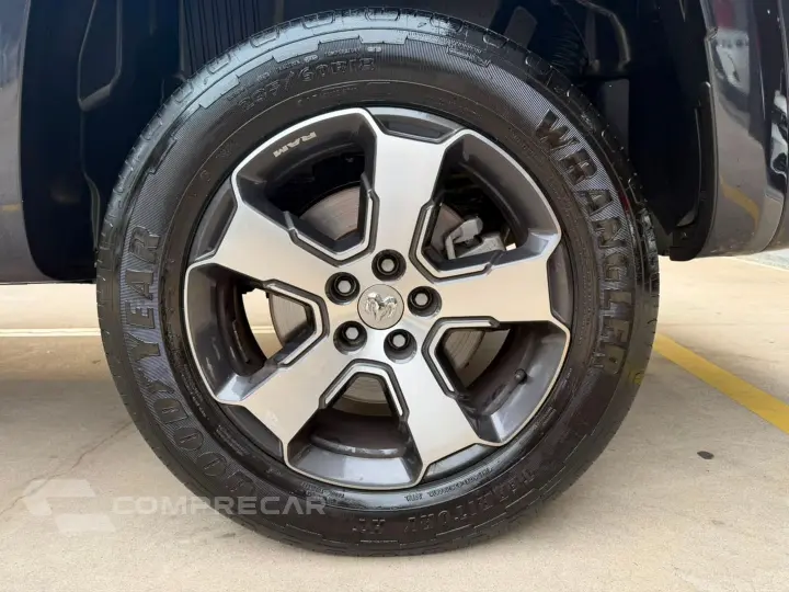 Rampage 2.2 Turbo Diesel Laramie 4X4 Automático