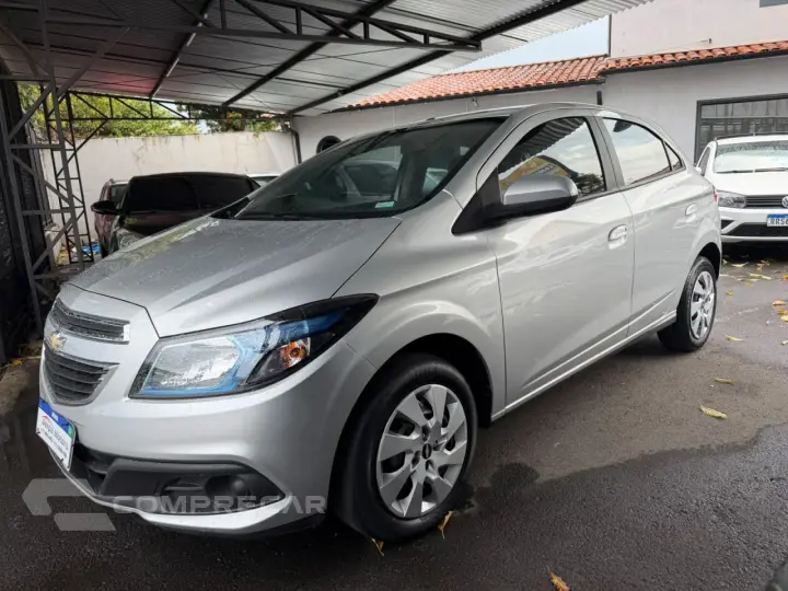 Onix Hatch 1.4 4P FLEX LT
