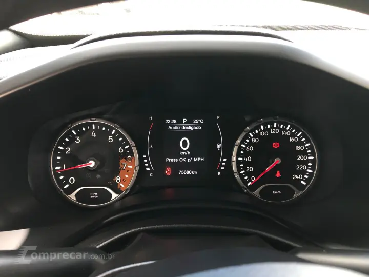 Renegade 1.8 16V Flex 4P Automático