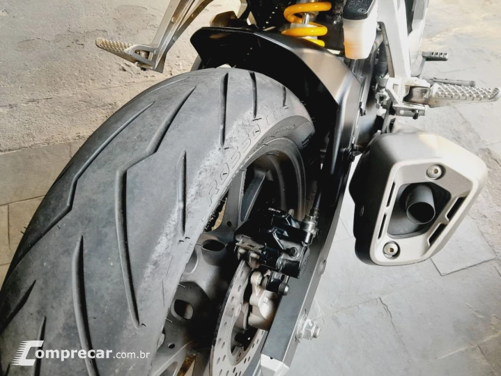 CB 300F Twister Flex