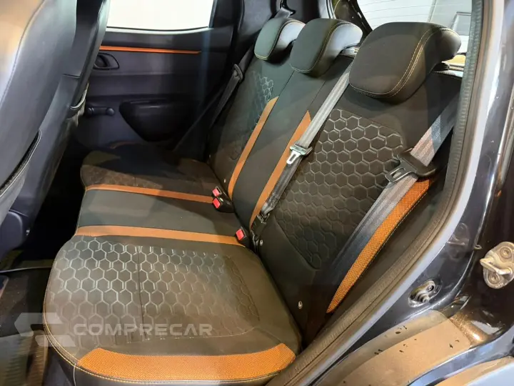 Kwid 1.0 12V Sce Flex Outsider Manual