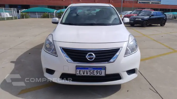 Versa Sedan 1.6 16V 4P FLEX SV