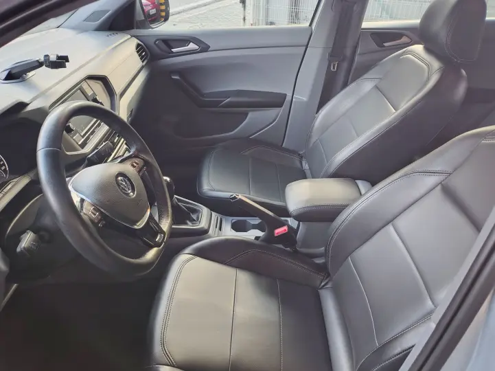 VOLKSWAGEN T-CROSS 1.0 200 TSI TOTAL AUTOMÁTICO