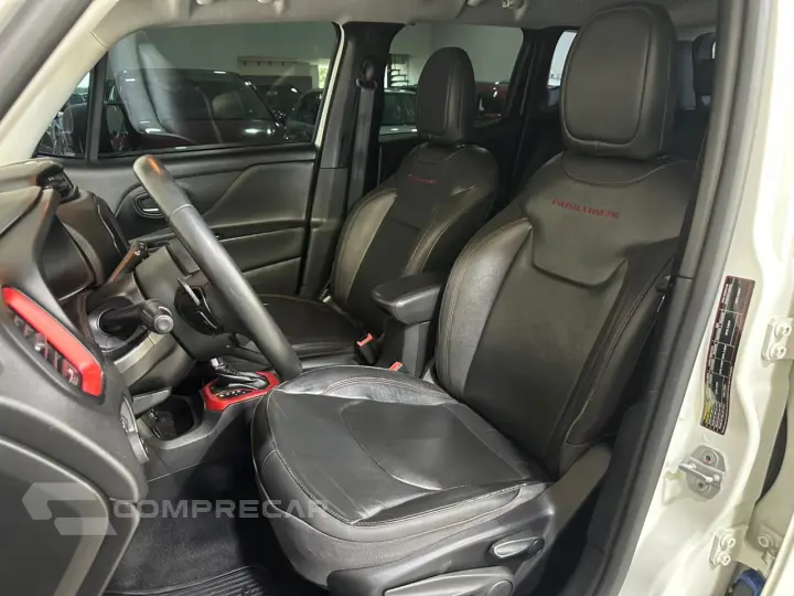 RENEGADE 2.0 16V Turbo Trailhawk 4X4