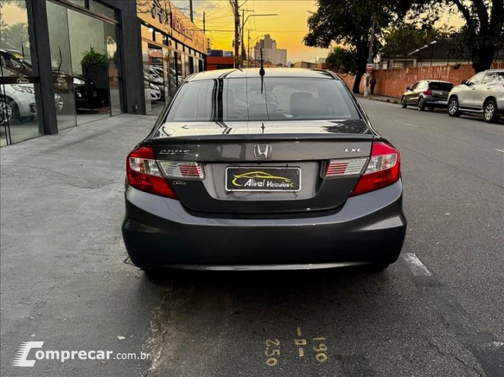 CIVIC 1.8 LXL 16V