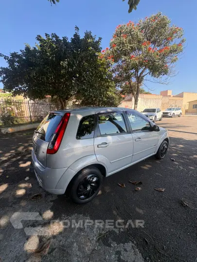 FIESTA 1.6 MPI Class Hatch 8V