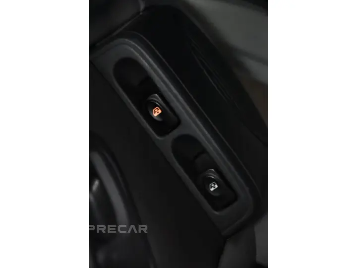 CLIO 1.0 EXPRESSION 16V HI-FLEX 4P MANUAL