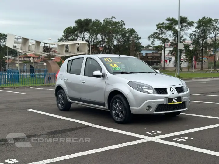 Sandero 1.6 4P VIBE