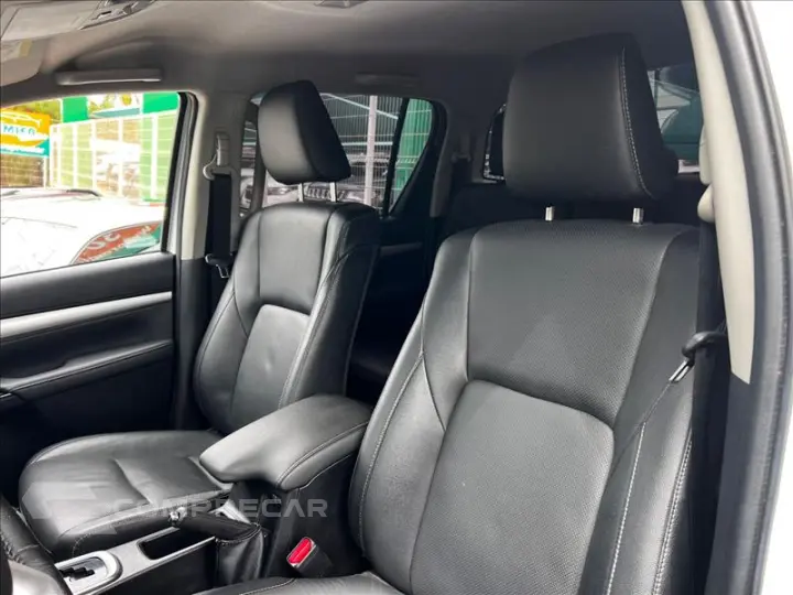 HILUX 2.8 D-4d Turbo CD SRX Plus 4X4