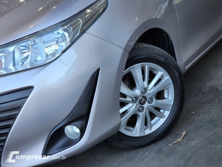 YARIS 1.5 16V Sedan XL