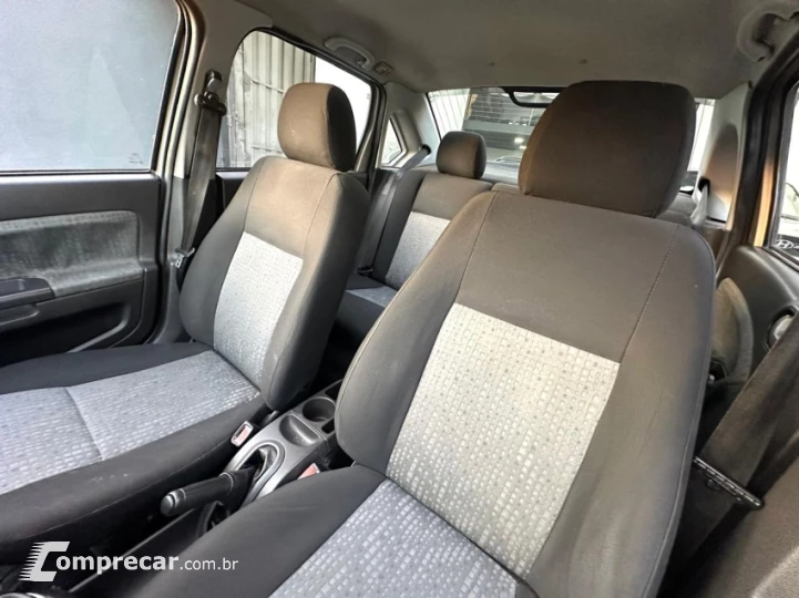FIESTA 1.6 MPI Class Sedan 8V