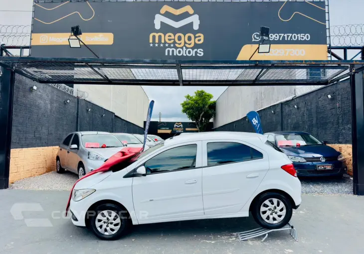 Onix Hatch 1.0 12V 4P FLEX LT