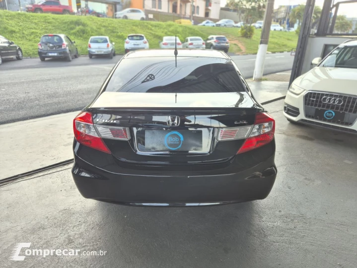Civic Sed. LXL/LXL SE 1.8 Flex 16V Mec.