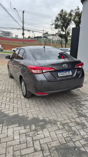 YARIS 1.5 16V Sedan XS Connect