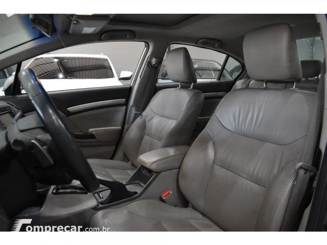 CIVIC - 1.8 EXS 16V 4P AUTOMÁTICO