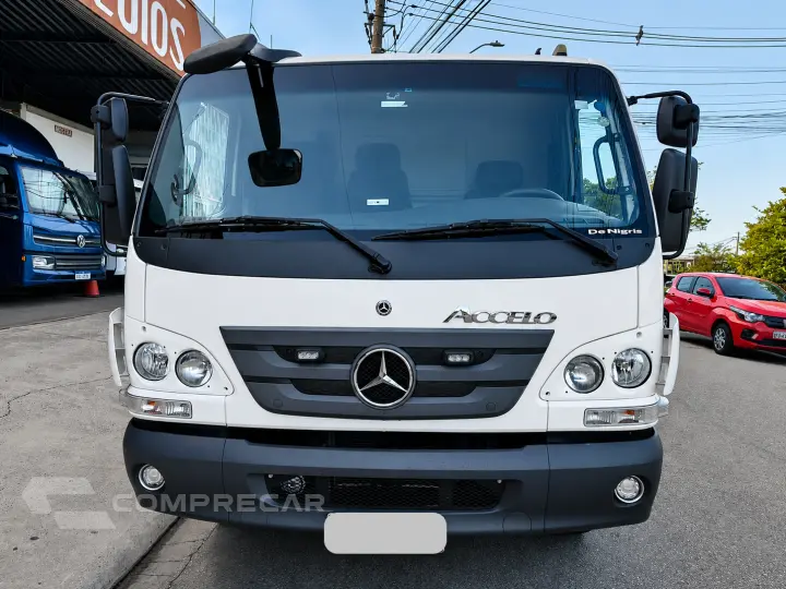 Accelo 1017 + Plataforma (Guincho)