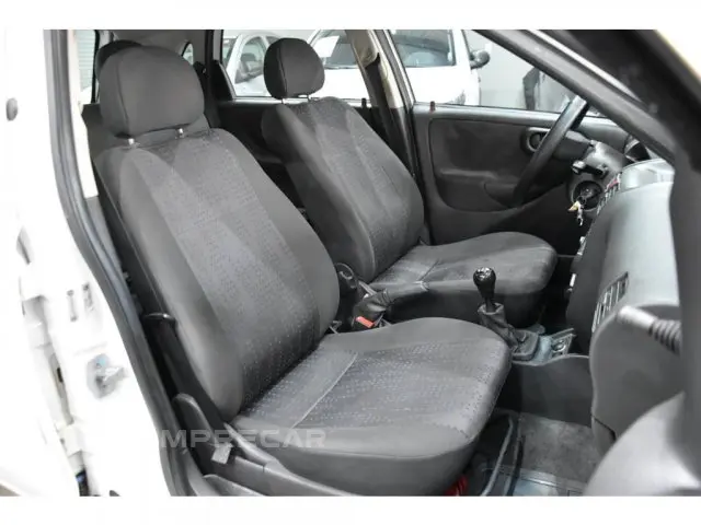 CORSA HATCH - 1.4 MPFI MAXX 8V 4P MANUAL