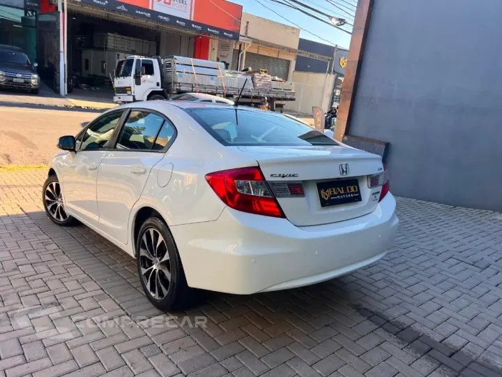 Civic Sedan LXS 1.8/1.8 Flex 16V Aut. 4p