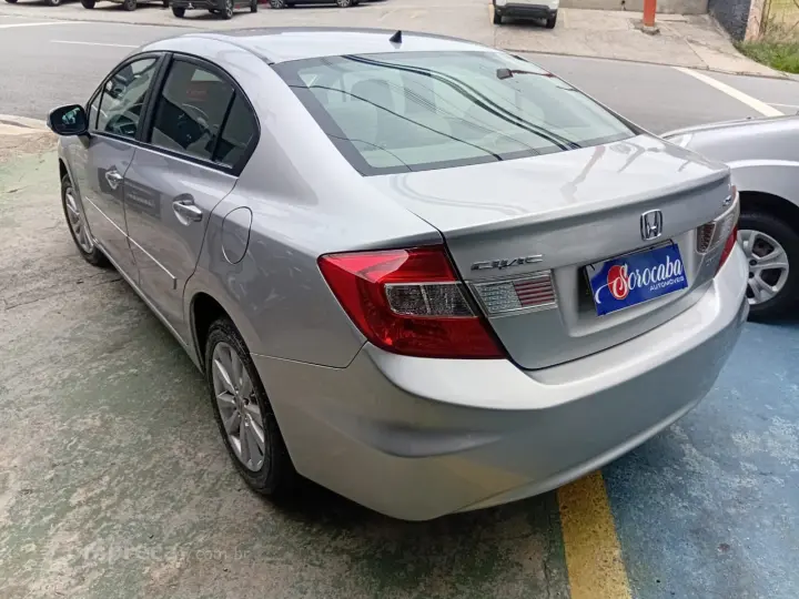 Civic LXS automático