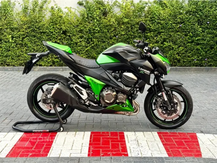Z800